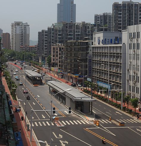 Stations designed by Derek Trusler   Today, the city of Yichang, in China’s central Hubei and the site of the Three Gorges Dam, opened a major transportation and urban development project largely funded by an Asian Development Bank loan. The Yichang bus rapid transit corridor, initially on Dongshan Avenue in the city center, will serve half a million daily passenger … Bus Rapid Transit, City Skylines Game, Chinese Cities, Bus Stop Design, Bus Transportation, Three Gorges Dam, City Sketch, Bank Loan, Rapid Transit