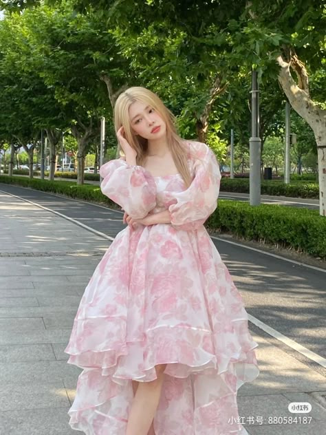 Stylish Dress For Women, Cute Dresses Korean Style, Peach Color Dress Outfit, Latest Frock Designs, Princess Dress Ball Gowns, Dresses Korean Style, Fairy Dress Aesthetic, Simple Frock, Simple Frock Design