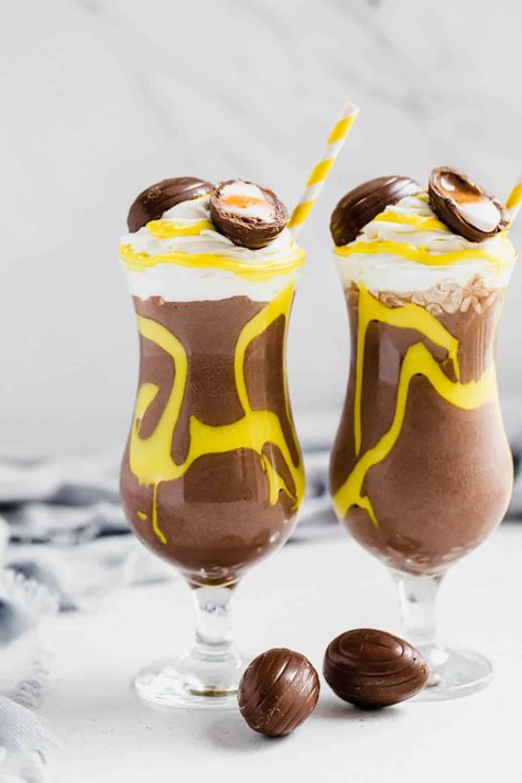 Brownie Milkshake Recipes, Blood Cake, Brownie Milkshake, Creme Eggs, Milkshake Flavours, The Mother Of Dragons, No Egg Desserts, Cadbury Eggs, Cadbury Creme Egg