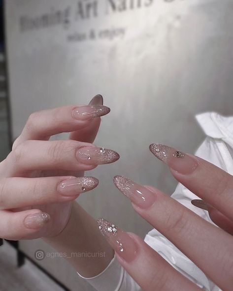 Korean Nail Ideas, Soft Gel Nail Extensions Designs, Expensive Nails, Tulip Nails, Feet Nail Design, Asian Nails, Hello Nails, Fancy Nails Designs, Beauty Nails Design