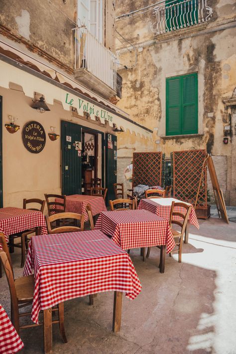 Tropea Italy, Italy Table, Somewhere In Northern Italy 1983, Italian Summer Aesthetic, Travel In Italy, Calabria Italy, Italian Aesthetic, Italy Food, Living In Italy