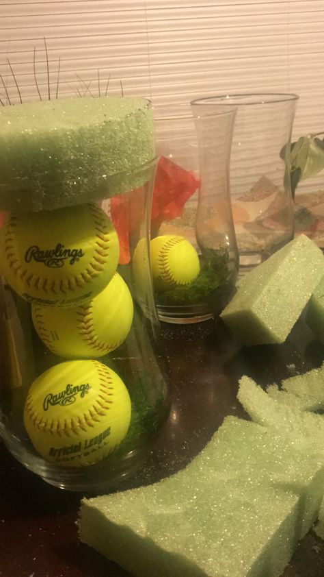 Sweet 16 Softball Theme, Softball Party Centerpiece, Senior Softball Table Ideas, Softball Table Centerpieces, Softball Centerpieces Table Decorations, Softball Banquet Ideas Table Decorations, Softball Banquet Ideas, Softball Centerpieces, Softball Themed Birthday Party