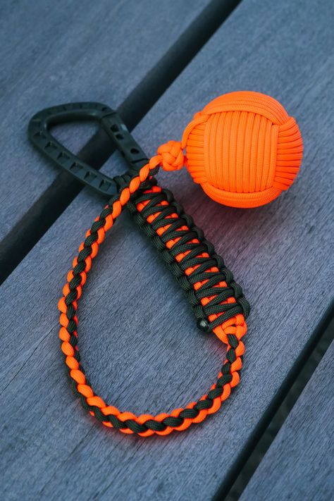 Paracord Projects Tutorials, Monkey Knot, Paracord Monkeyfist, Lanyard Tutorial, Paracord Patterns, Seal Training, Monkey Fist Knot, Paracord Projects Diy, Paracord Accessories