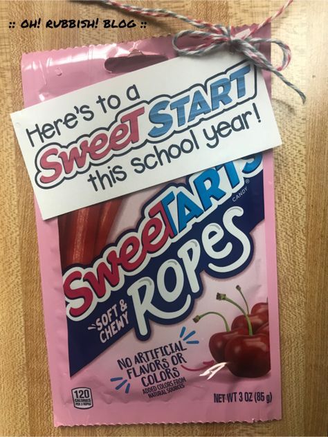 :: Here’s to a Sweet Start this School Year! :: SweeTARTS Candy :: First Day of School Teacher Gifts and Student Treats :: Back to School Gift Ideas :: Welcome Back School Treats :: oh! rubbish! blog Student Candy Gifts, Back To School Gift For Parents, Welcome Back Treats For Staff, Welcome Back Faculty Gifts, Back To School Student Treats, New School Year Gifts For Teachers, Back To School Gift Ideas For Students, First Day Of School Gifts For Students High School, Welcome Back To School Snack Ideas