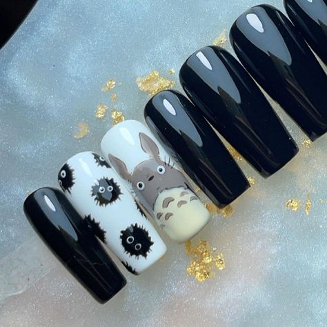 Studio Ghibli Nails Acrylic, Ghibli Nails Acrylic, Studio Ghibli Nail Designs, Ghibli Studio Nails, Totoro Nails Studio Ghibli, Studio Ghibli Nails Simple, Studio Ghibli Inspired Nails, My Neighbor Totoro Nails, Characters On Nails