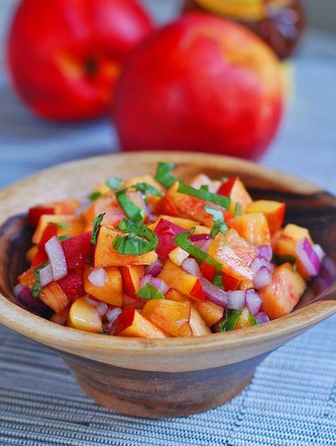 This nectarine basil salsa is made with fresh basil for a delicious, easy, and healthy addition to any meal. Super quick, super easy! | pinchofyum.com Homemade Salsa Recipes, Nectarine Salsa, Best Homemade Salsa, Nectarine Recipes, Homemade Salsa Recipe, Salsa Recipes, Salsa Fresca, Homemade Salsa, Idee Pasto Sano