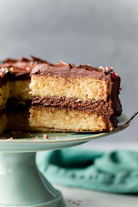 Soft and buttery with an extra moist crumb, this is the best yellow cake I've ever had. After several rounds of recipe testing, I found the secrets to the most delicious yellow birthday cake. Cover this cake with my rich and creamy chocolate buttercream for the ultimate celebratory birthday cake! Guinness Cupcakes, Cake Flour Substitute, Chocolate Buttercream Recipe, Cake With Chocolate Frosting, Yellow Cake Recipe, Sally's Baking, Buttercream Recipe, Different Cakes, A Piece Of Cake