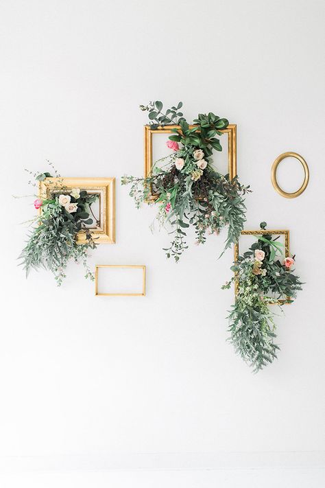 Minimalist Bridal Editorial Shoot photo by Rosencrown Photography http://ruffledblog.com/minimalist-bridal-editorial-shoot · Ruffled Rustic Wedding Decorations, Minimalist Wedding Decor, Smart Tiles, Diy Wand, Flowers And Greenery, Gold Frames, Christmas Wreaths To Make, Deco Floral, Wedding Frames