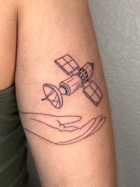 Harry Styles satellite song tattoo Satellite Tattoo, Chic Tattoo, Body Mods, Future Tattoos, Tatting, Embroidery, Tattoos