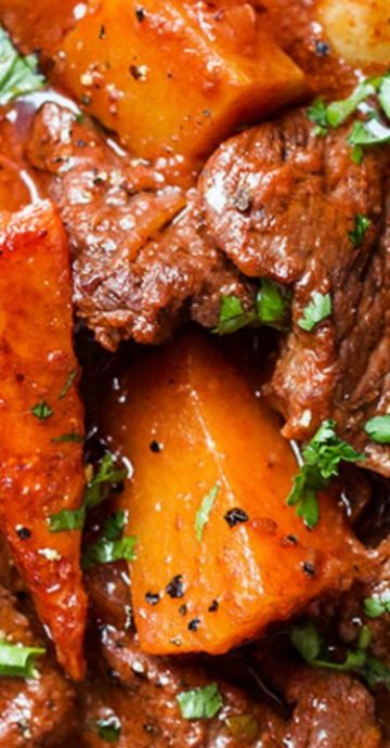 Slow Cooker Beef Stew with Butternut, Carrot and Potatoes Beef Stew Crock, Delicious Beef Stew, Potatoes Crockpot, Butternut Squash Stew, Slow Cooker Recipes Beef Stew, Tasty Beef Stew, Crock Pot Potatoes, Beef Stew Crockpot, Pot Beef Stew