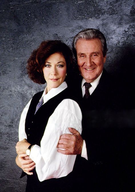 Linda Thorson and Patrick Macnee Linda Thorson, Avengers Women, Patrick Macnee, Tara King, Emma Peel, British Tv Series, Ann Margret, King A, Canadian Actresses