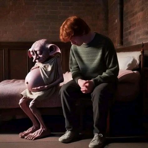 Hermione Ron Fanart, Harry And Ron Fanart, Cursed Harry Potter Images, Dobby Funny, Ron Fanart, Ron Weasley Funny, Dobby The House Elf, Harry Potter Pets, Harry Potter Ron And Hermione