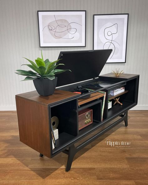 Talk about a comeback! 🙌 This mid-century GE stereo console was neglected, obviously exposed to the elements, and beyond repair—legs broken with one missing, bottom rotted, you name it. But after some serious restoration work, it’s now a sleek, repurposed, functional piece ready to shine again. 🎶✨ Perfect for vinyl, books, and decor! Swipe to see the full journey from wrecked to restored. ✨ Painted in a custom mix of London Black and Jet Black from @melangepaints ✨ Stained in Antique Waln... Repurposed Stereo Cabinet Ideas, Stereo Console Makeover, Stereo Cabinet Ideas, Stereo Cabinet Redo, Stereo Console, Redo Cabinets, Beyond Repair, Stereo Cabinet, Cabinet Ideas