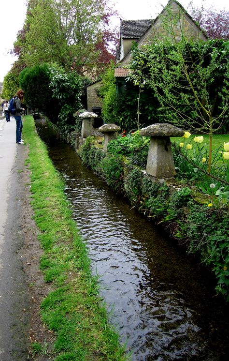 Rural England, Bourton On The Water, Cotswold Villages, Cotswolds England, Travel England, English History, England And Scotland, England Travel, British Isles