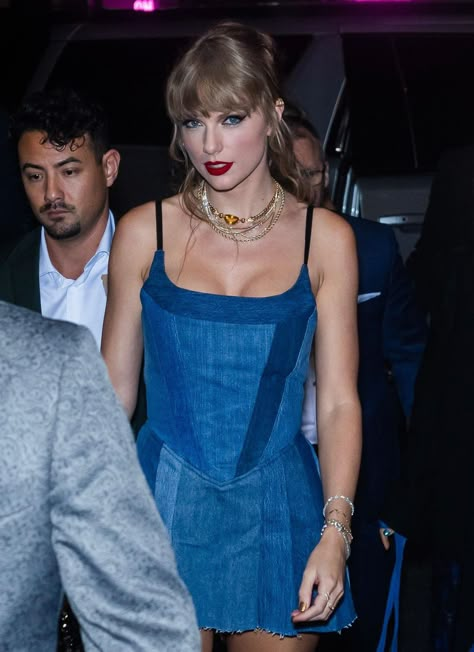 Taylor Swift Vma, Swift Photo, All About Taylor Swift, Taylor Swift Outfits, Mtv Videos, Taylor Swift Wallpaper, Long Live Taylor Swift, Live Taylor, Taylor Swift 13