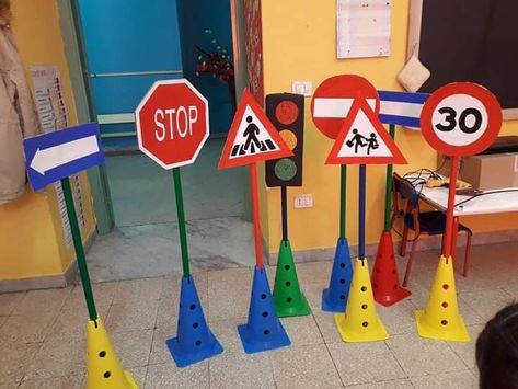 Traffic Crafts For Kids, Transportation Preschool Activities, Diy Kids Playground, Transportation Crafts, Transportation Preschool, Transportation Theme, Construction Theme, Car Themes, Traffic Signs