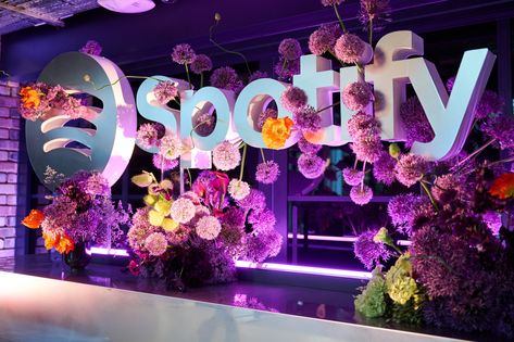 Died and went to allium heaven with Spotify 💜 Finally organising all the incredible content from this showstopper a few weeks back at Spotify HQ. This is just SOME of the 800+ alliums we ordered for this job to dress this bespoke built reflective mirror staircase photo moment for guests on entry. Paired with a 4m step + repeat wall to ✨ maximise ✨ photo opportunities! Loads more to share for this one so STRAP IN PALS. #spotify #spotifyevent #photoopportunity #eventdesign #eventdesigner #l... Photo Opportunity Wall, Mirror Staircase, Photo Moment, Photo Opportunity, Women In Music, Mirror Photo, Iphone Photos, Branding Photos, Party Photos