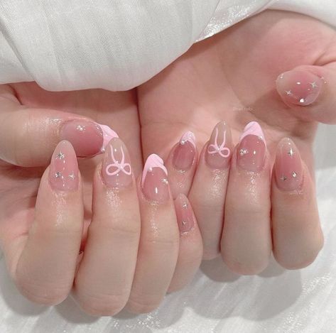 nail.nabi on ig Embossed Nails, Bow Nail Designs, Bow Nail Art, Korean Nail Art, Soft Gel Nails, Drip Nails, Korean Nails, Basic Nails, Soft Nails