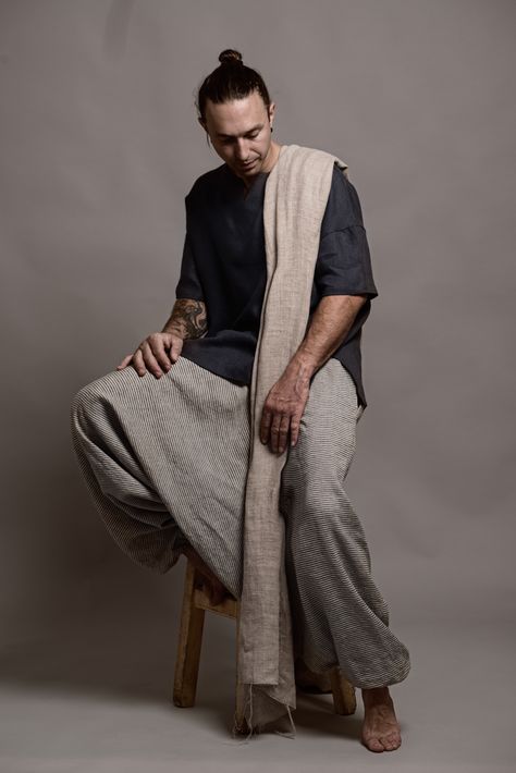 • Linen Harem Pants and Top • Made-To-Measure Linen Clothing for Men. Wide color palette of natural linen - softened and pre-washed. We use Oeko-Tex certified 100% European linen fabric. #linenclothing #linenclothes #flaxclothing #linenpants #linenshirt #sustainablefashion Linen Pants Outfit Men, Mens Yoga Pants, Pantalon Thai, Mens Linen Outfits, Striped Harem Pants, Low Crotch Pants, Mens Yoga, Yoga Harem Pants, Yoga Pants Men