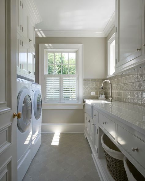 8x10 Laundry Room Traditional Laundry Room, Narrow Laundry Room, Laundry Room/mud Room, Dream Laundry Room, Bathroom Laundry Room, Farmhouse Laundry Room, Laundry Room Inspiration, Decor Ikea, Small Laundry Room