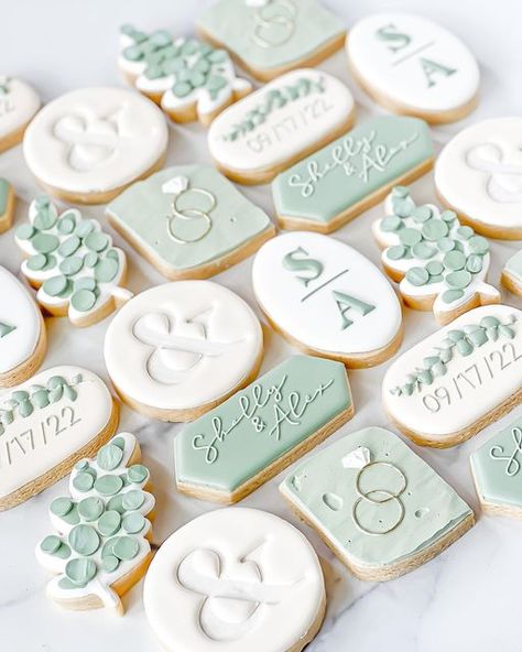 Elegant Bridal Shower Cookies, Mr And Mrs Cookies Decorated, Couples Shower Cookies, Bridal Party Cookies, Engaged Cookies Decorated, Wedding Cookies Sage Green, Wedding Cookie Designs, Couples Wedding Shower Cookies, Green Bridal Shower Cookies