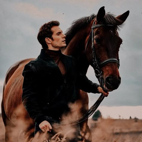 Killian Spencer, Henry Cavill Drawing, Care Taker, Mode Country, Women And Horses, كريستيانو رونالدو, Clark Kent, Horse Photography, Henry Cavill