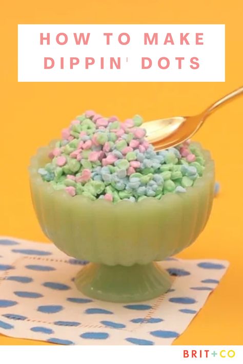 A simple and healthy version of homemade Dippin’ Dots. Diy Dippin Dots, Dippin Dots Recipe, Weight Watcher Desserts, Dessert Oreo, Dippin Dots, Recipe Tutorial, Oreo Dessert, Köstliche Desserts, Recipe Video