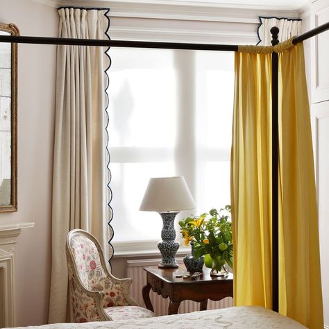 London Mansion, Grey And White Wallpaper, London Bedroom, Classic Curtains, Yellow Curtains, Yellow Bedding, Bedroom White, London Flat, London House