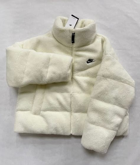 Nike Puffy Jacket, Fluffy Jackets For Women, Nike Therma Fit Jacket, Nike Jacket Women, Teddy Puffer Jacket, Nike Winter Jackets, Nike Puffer Jacket, Nike Therma Fit, Broken Planet