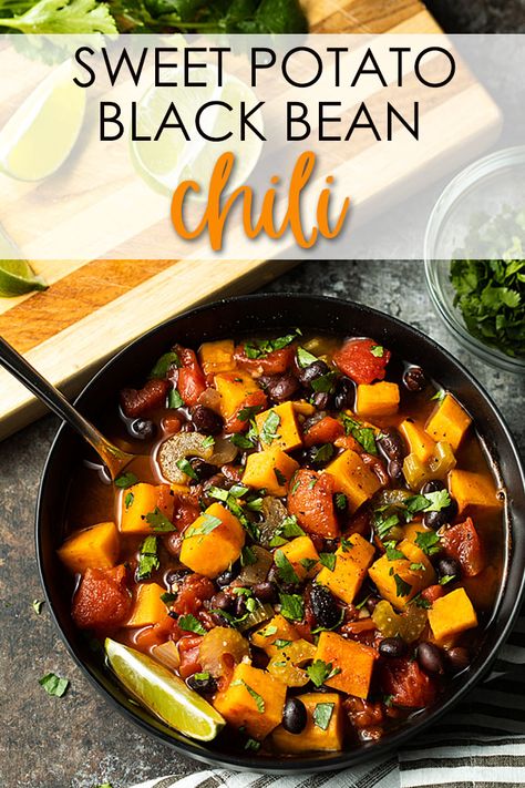 Sweet Potato and Black Bean Chili - A hearty, healthy and comforting vegetarian chili! #vegetarian #easy #vegan #glutenfree #chili #recipe Sweet Potato Black Bean Chili, Chili Recipe With Black Beans, Sweet Potato And Black Bean, Black Bean Chili, Sweet Potato Black Beans, Nigel Slater, Sweet Potato Chili, Recipes Yummy, Bean Chili