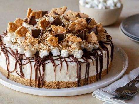 Cheesecake Recipe Ideas, Smores Cheesecake, Cheesecake Recipes Easy, Best Cheesecake Recipes, Easy Cheesecake Recipe, Frozen Deserts, Baked Smores, Eating Photography, Sweet Potato Cheesecake