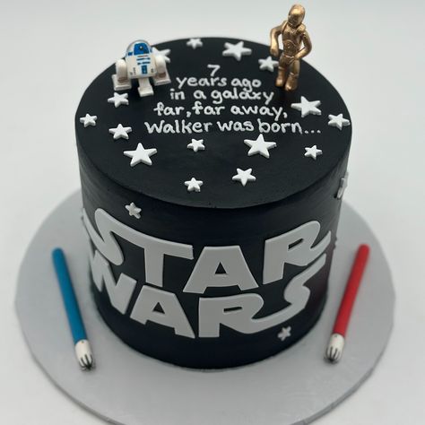 MAY THE 4th BE WITH YOU! 🌟 Celebrate any special day with an epic Star Wars-themed birthday cake! A galaxy of flavor awaits! 🌌🎂 . #birthdaycake #MayThe4th #StarWars #cakeinspiration #smallbusiness #dfwbirthday Darth Maul Birthday Cake, May The 40th Be With You Cake, Star Wars Birthday Cakes, Star Wars Cake Ideas, Star Wars Torte, Star Wars Birthday Cake, Husband 40th Birthday, Sixth Birthday, Star Wars Cake