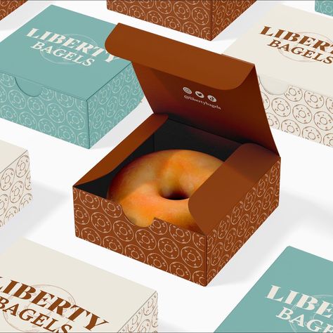 bagel packaging mock-up Catering Boxes Packaging, Donut Box Design, Donut Packaging Design, Cake Package Design, Bagel Packaging, Cake Packaging Design, Crochet Packaging, Donut Packaging, Bagel Cafe