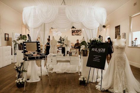 Wedding Fair Stand Ideas, Wedding Expo Booth, Wedding Booth, Expo Stand, Marriage Celebrant, Bridal Fair, Creek Wedding, Booth Wedding, Bridal Expo