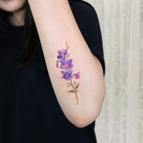 Discover the Charm of February Birth Flower Tattoos: Violets & Primroses Ink Ideas Violet Primrose Tattoo, Wild Violets, Feb Birth Flower Tattoo, February Flower Tattoo, Violet Flower Tattoo, Violet Flower Tattoos, Violet Tattoo, Compass Rose Tattoo, February Birth Flowers