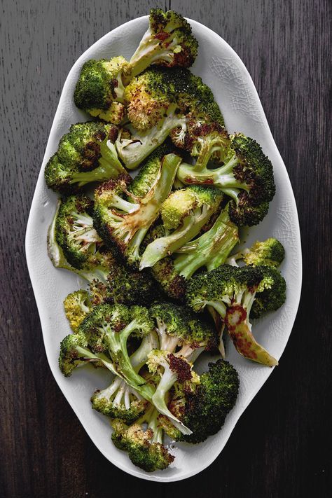 Roasted Broccoli Recipe, Best Vegetable Recipes, Healthy Side Dish, Broccoli Recipe, How To Roast, Healthy Side, Tahini Sauce, Roasted Broccoli, Broccoli Recipes