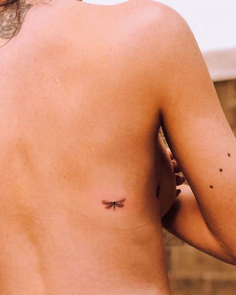 Circle Tattoo Placement, Tiny Tattoo Placement, Small Back Tattoos, Small Tattoo Placement, Tiny Tats, Tattoo Spots, Hidden Tattoos, Petite Tattoos, Dragonfly Tattoo