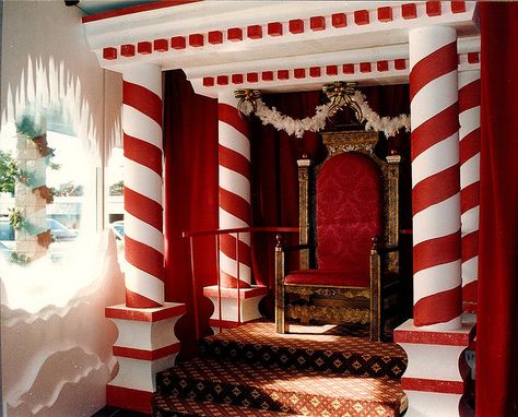 Santa land Christmas Photo Set Rick Romer by Rick Romer, via Flickr Column Decor, Outdoor Decoration Ideas, Santa's House, Outside Christmas Decorations, Pool Steps, Christmas Porch Decor, Diy Pool, Office Christmas, Christmas Porch