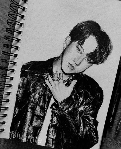 Changbin Drawing Easy, Changbin Drawing Pencil, Changbin Sketch, Changbin Drawing, Straykids Drawing, Changbin Fanart, Idol Drawing, Pool Drawing, Kids Watercolor