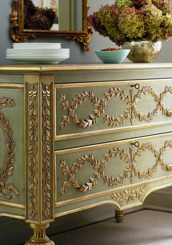 Modern Baseboards, Dressing Design, Art Deco Door, Modern Home Bar, Classical Furniture, Painted Cabinets, Victorian Interior, Decorating Advice, Painted Chest