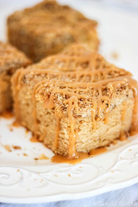 Peanut Butter Crumb Coffee Cake with Peanut Butter Glaze with SimplyGloria.com #CrumbCake Butter Crumb Cake, Butter Coffee Cake, Peanut Butter Glaze, Peanut Butter Coffee, Crumb Coffee Cakes, Butter Glaze, Butter Coffee, Peanut Butter Lovers, Coffee Cake Recipes