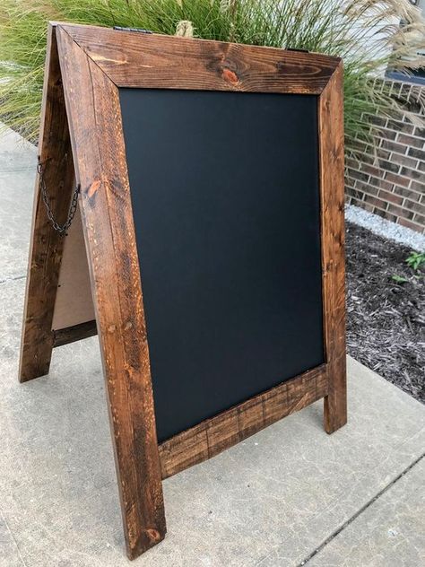 Pallet Picture Display, Wood Pallet Ideas, Make A Sandwich, Pallet Pictures, Pallet Frames, Pallet Ceiling, Pallet Wine, Sidewalk Sign, Free Pallets