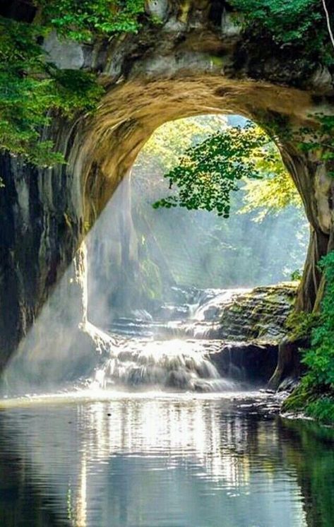 Nomizu Cave ~ Chiba, Japan Alam Yang Indah, Nature Aesthetic, Pretty Places, Amazing Nature, Nature Pictures, Nature Photos, Nature Beauty, Beautiful World, Beautiful Landscapes