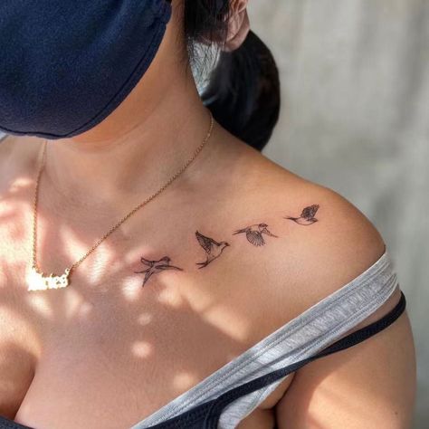 Bird Tattoo Collarbone, Collarbone Tattoo Ideas, Collarbone Tattoos, Realistic Rose Tattoo, Collarbone Tattoo, Bone Tattoo, Rose Tattoos For Women, Swallow Tattoo, Bone Tattoos