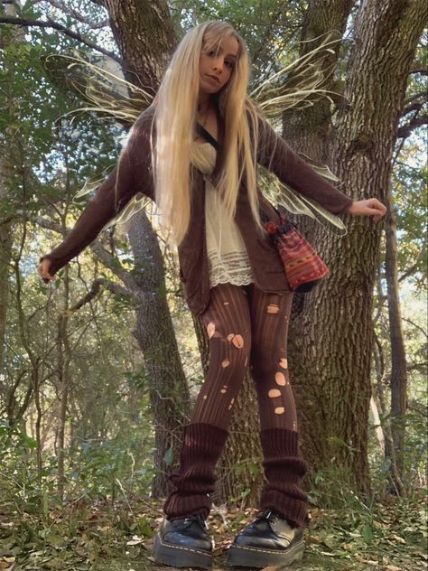 Elfcore Outfits, Winter Grunge Outfits, Fairy Grunge Outfit, Fairycore Clothes, Fairy Outfit, Grunge Fairycore, Chubby Fashion, Earthy Outfits, Fairy Clothes