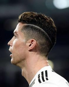 Rest in Peace, Cristiano Ronaldo’s Hair – MANNER Cristiano Ronaldo Haircut, Ronaldo Hair, Cristiano Ronaldo Hairstyle, Ronaldo Haircut, Selena Gomez Short Hair, Short Hair For Boys, Ronaldo Quotes, Cristiano Ronaldo Juventus, Cristiano Ronaldo Manchester