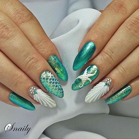 Sea Nail Art, Little Mermaid Nails, Beach Themed Nails, Mermaid Nail Art, Seashell Nails, Beach Nail Designs, Sea Nails, Unghie Nail Art, Tropical Nails