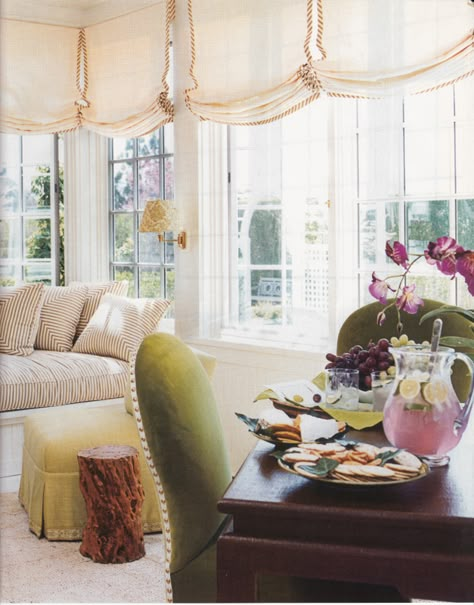 Roman Shades Weren’t Built In A Day –Markham Roberts details shades via Heather Peterson design/laurel London Shades, Sheer Roman Shades, Linen Roman Shades, Balloon Shades, Relaxed Roman Shade, Drapery Ideas, Drapes And Curtains, Custom Roman Shades, Bedroom Redesign