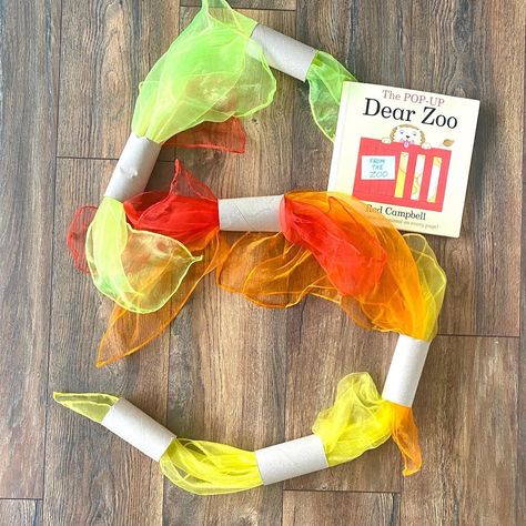 Simple play ideas! on Instagram: “🐍scarf pull🐍 This morning’s ‘Dear Zoo’ activity was a simple scarf pull task. We read the story together and then I modelled to Alfie…” Dear Zoo Activities, Zoo Activities, Dear Zoo, Sensory Wall, Story Activities, Simple Scarf, Play Ideas, Baby Sensory, Baby Play