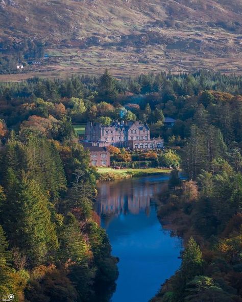 Visit Ireland on Instagram: "Ballynahinch Castle is a former Irish country house and estate, built on the site of a former castle, which is now a luxury hotel set in a private estate in the Connemara region of County Galway, Ireland. The castle lies on the edge of Ballynahinch Lake and Ballynahinch River, and is directly overlooked by Benlettery 557 metres (1,827 ft), one of the Twelve Bens mountain range. This detached three-storey country house was built 1754 and while the structure has been Ballynahinch Castle Ireland, Ballynahinch Castle, Supernatural Academy, Irish Country House, Connemara Ireland, Ireland People, Backpacking Ireland, Ireland Culture, Ireland Hotels